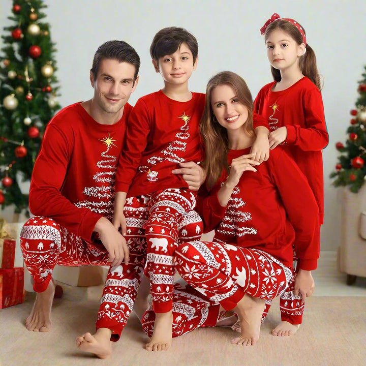 Familjepyjamas | Julpyjamas Set med Koordinerande Design för Alla Åldrar och Bekväm Passform 0