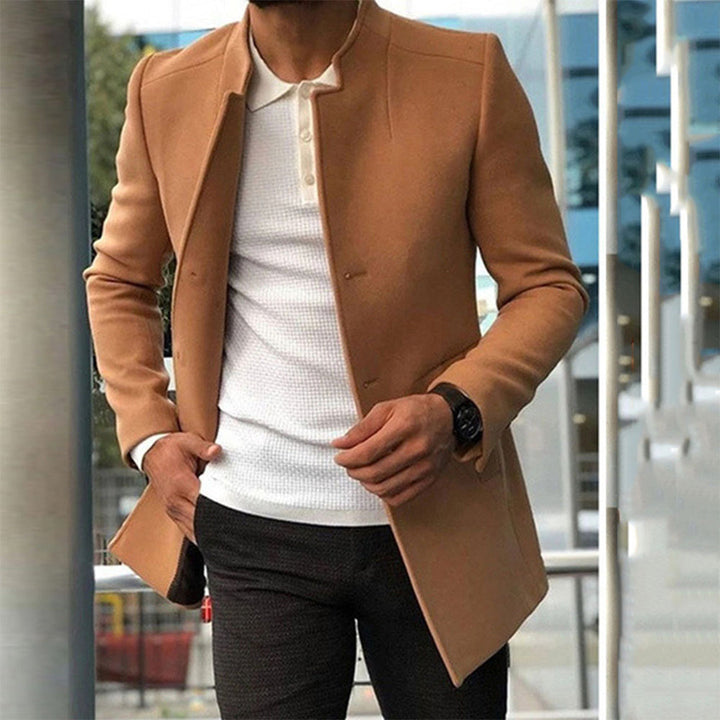 Klassisk Herrkappa med Hög Ståkrage och Knappstängning för Elegant Look 0