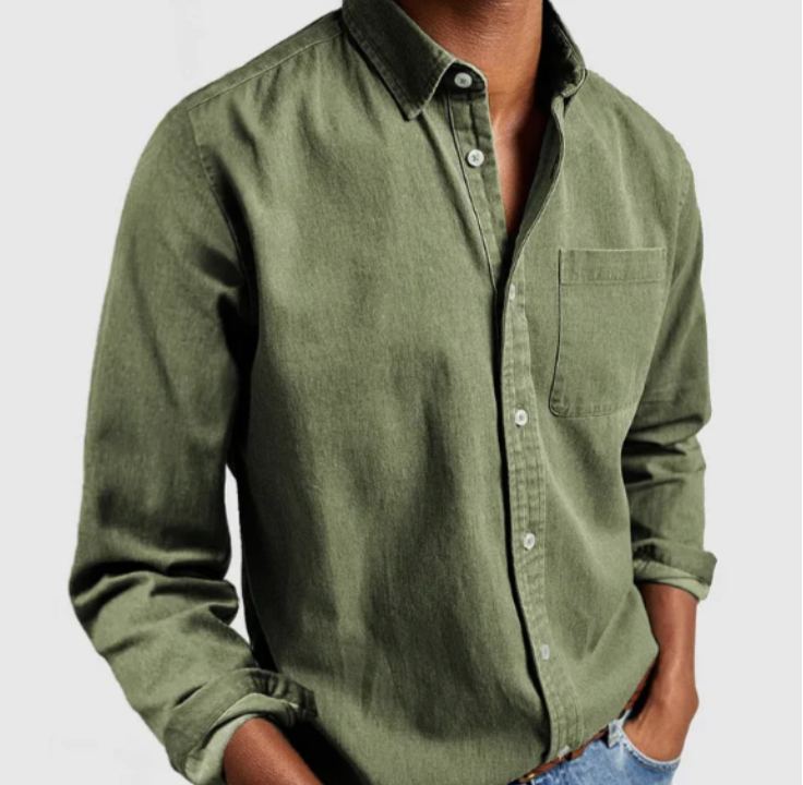 Klassisk Herrskjorta | Långärmad Button-Down Design med Bröstficka | Tidlös Stil för Alla Tillfällen 1