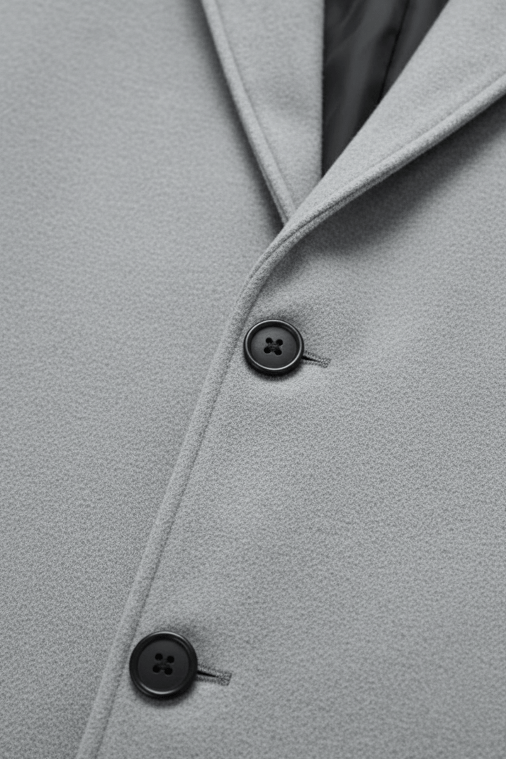 Klassisk Vintertrenchcoat för Män med Hållbar Polyesterblandning | Mångsidig Design för Vardagsvärme 3
