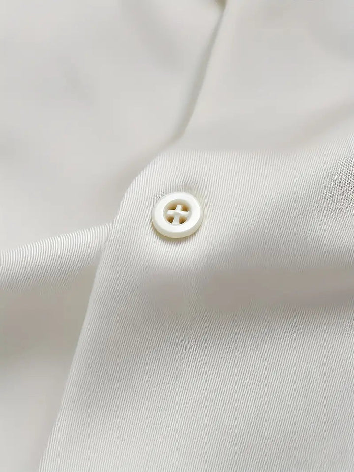 Klassisk Vit Klänningsskjorta för Män med Slim Fit Design | Elegant Look för Alla Tillfällen 2