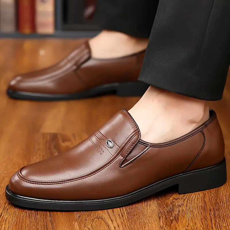 Klassiska Loafers Män | Polerade Slip-On Skor med Elegant Design | Tidlös Stil för Affär och Fritid 1