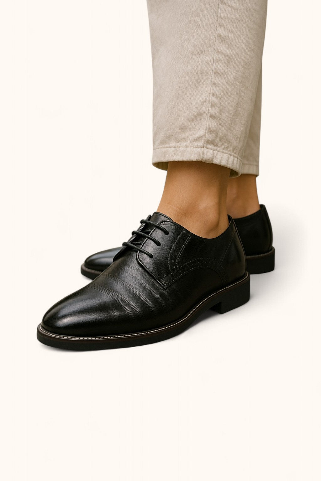 Klassiska Oxford Skor för Män med Elegant Brogue-Design | Tidlös Stil för Formella Tillfällen 1