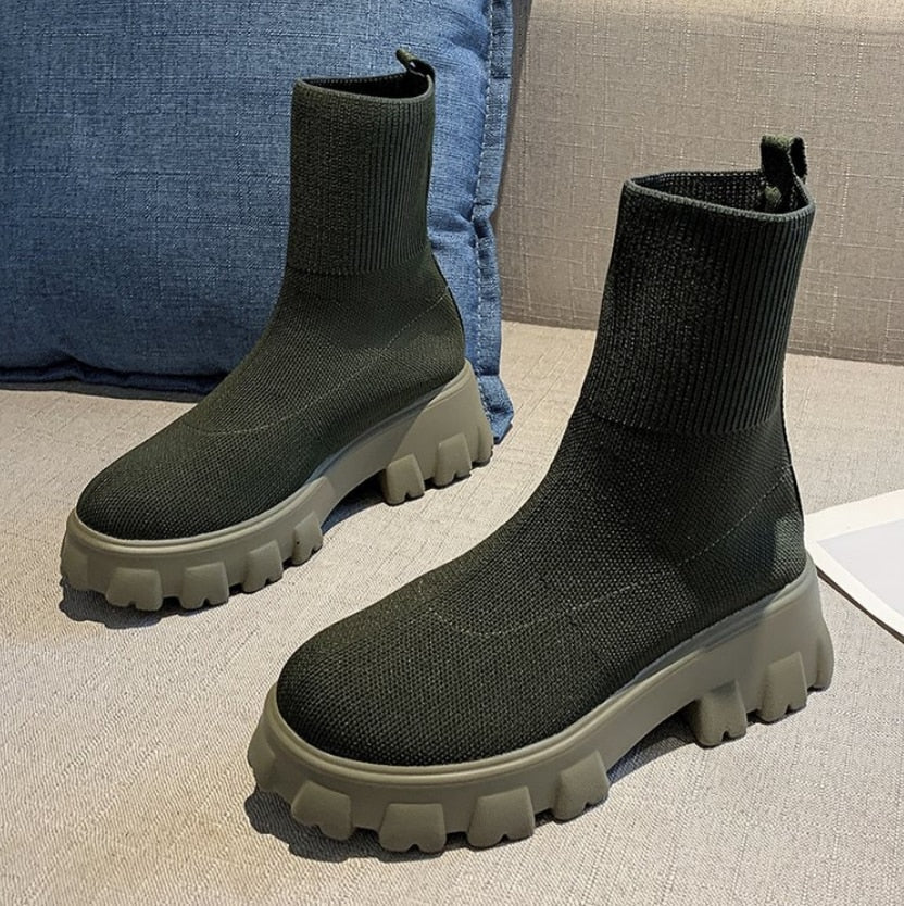 Kvinnors Plattformsstövlar | Sockstil med Chunky Klack och Dämpande Innersula | Mångsidiga Ankelboots för Komfort och Stil 1