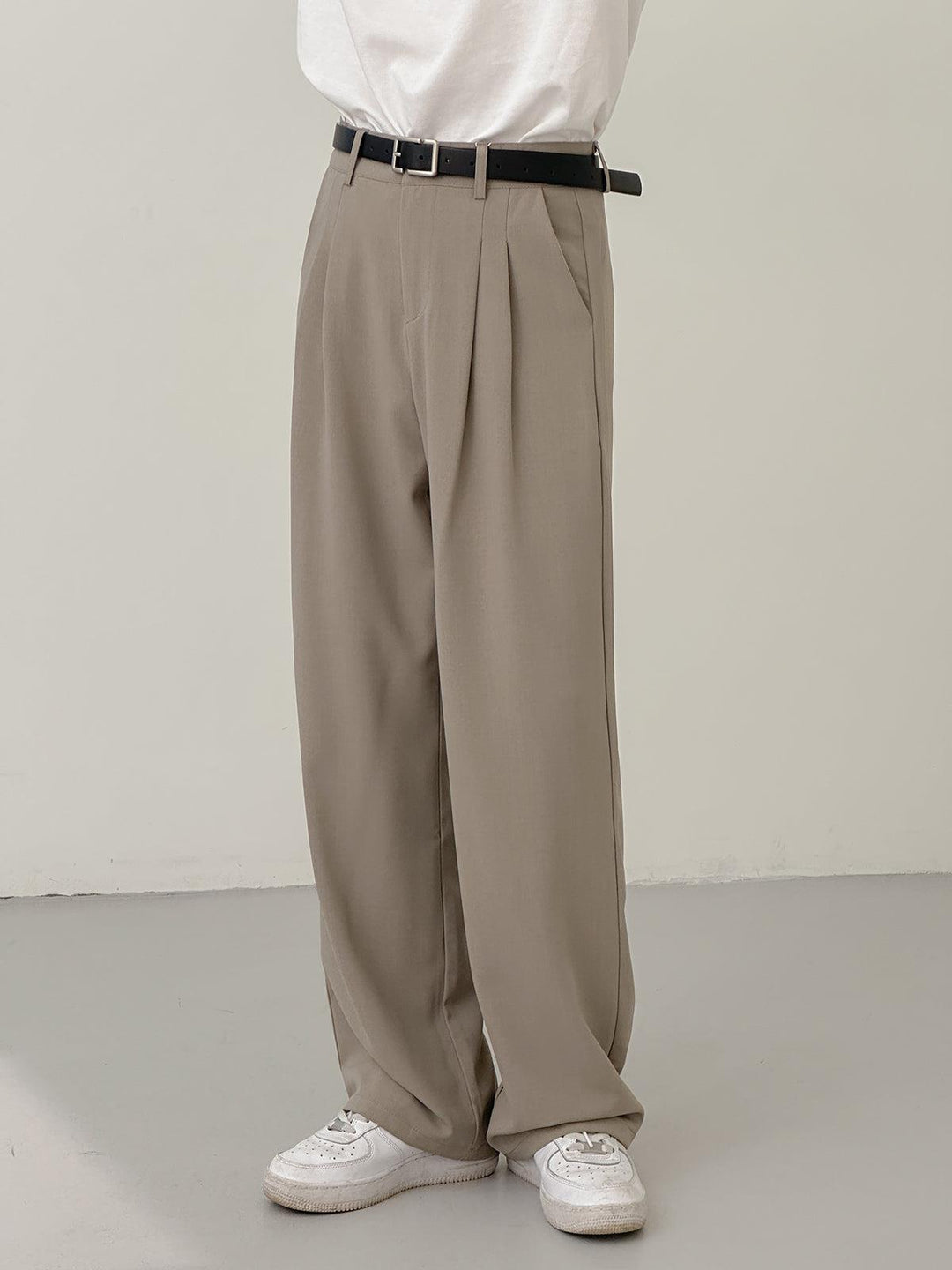 Liam | Elegant Minimalist Office Trousers 1
