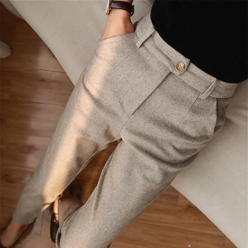 Liam | Elegant Slim Fit Kostymbyxor Dam med Raka Ben och Sidofickor 1