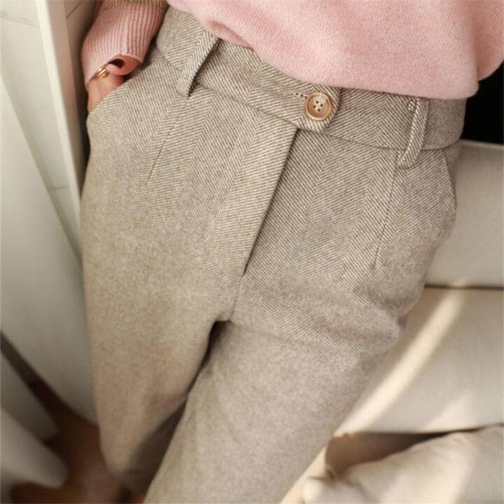 Liam | Elegant Slim Fit Kostymbyxor Dam med Raka Ben och Sidofickor 2