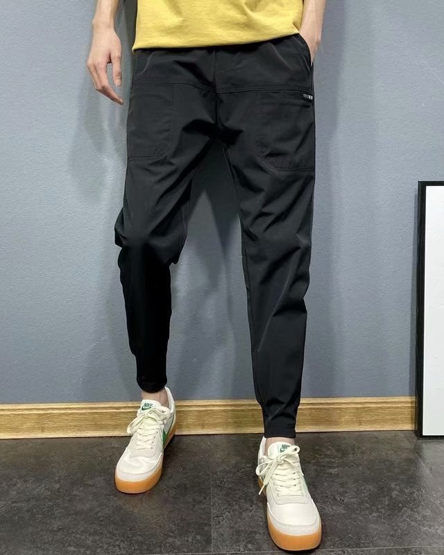 Liam | Slim Fit Herrbyxor med Justerbar Dragsko 0
