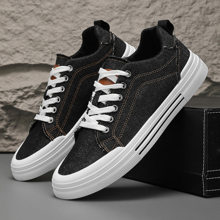Liam | Stiliga Låga Sneakers med Snörning och Platt Klack 5