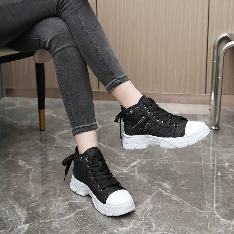 Liam | Trendiga Platåsneakers med Snörning och Dragkedja 8