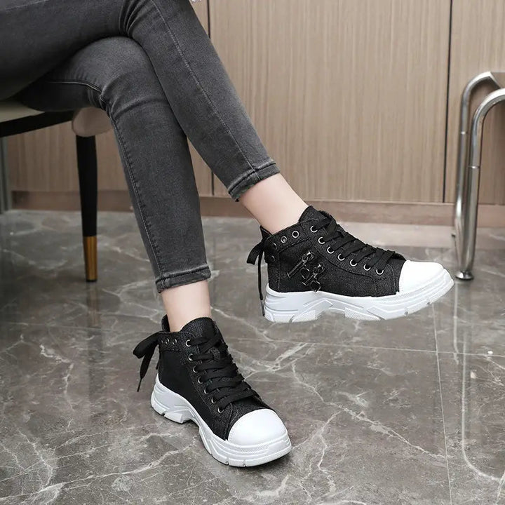 Liam | Trendiga Platåsneakers med Snörning och Dragkedja 8