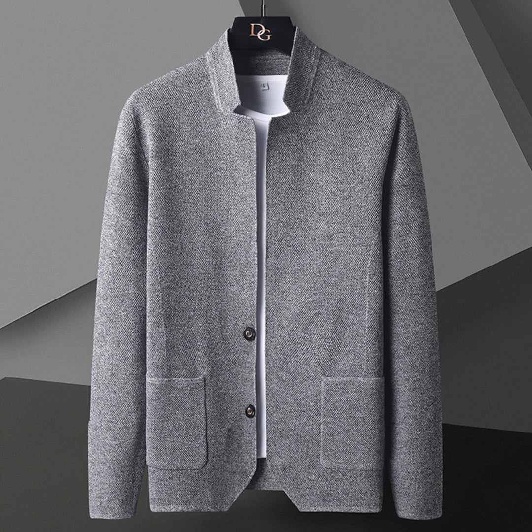 Mångsidig Svart Stickad Kofta med Ståkrage | Elegant Design för Komfort 0