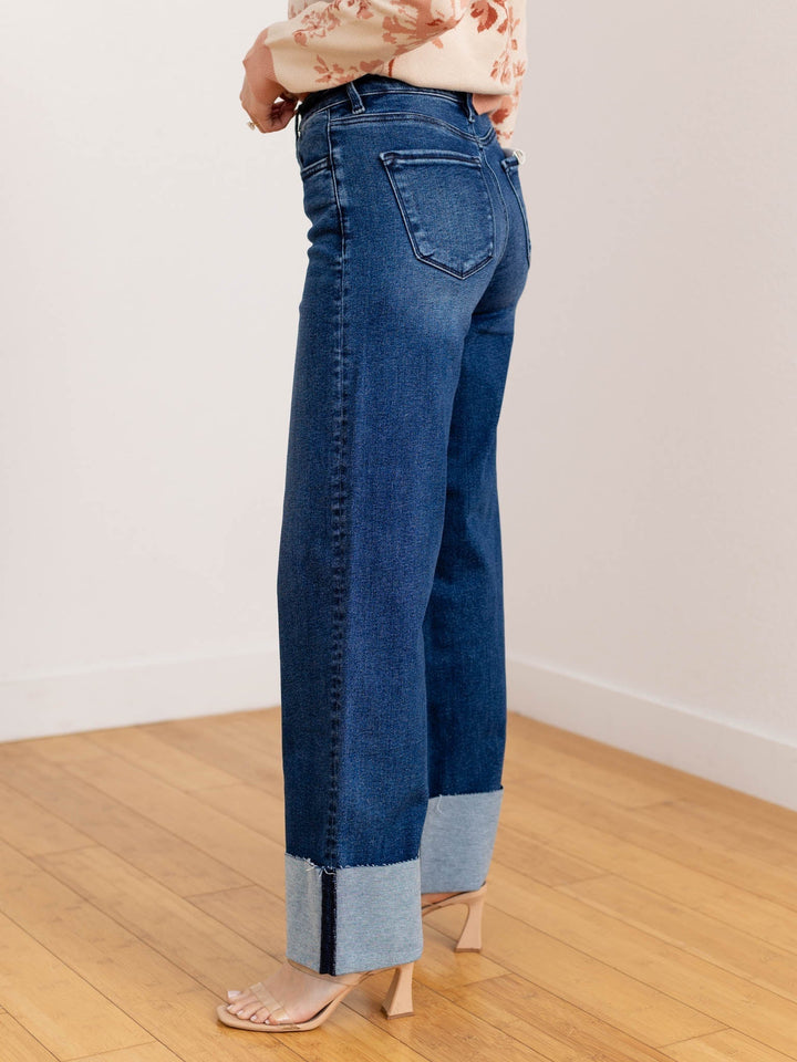 Mason | Elegant Högmidjade Vida Jeans med Knappgylf 1