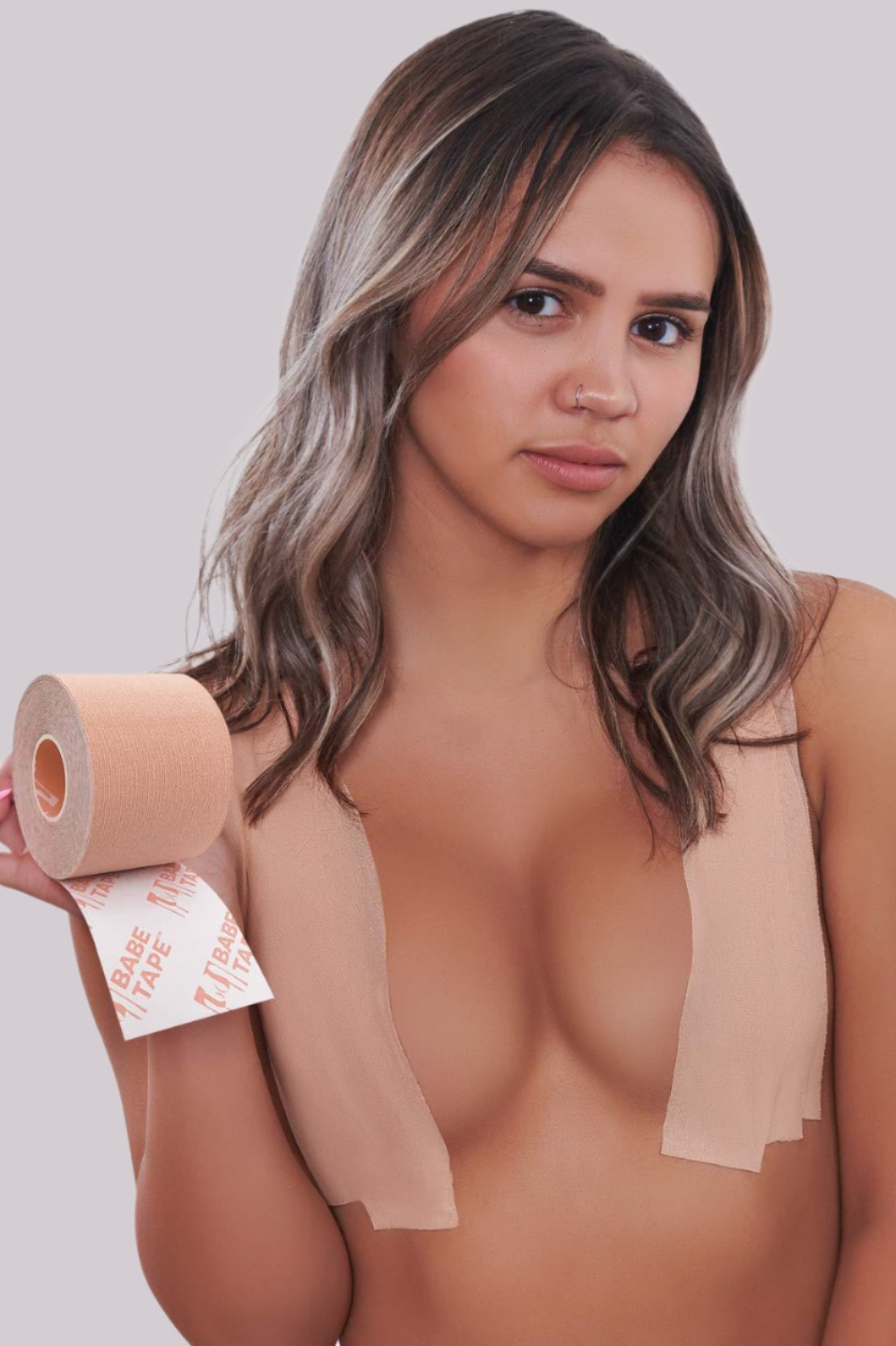 Mason | Stödjande BoobTape för Djupt Skurna Plagg 0