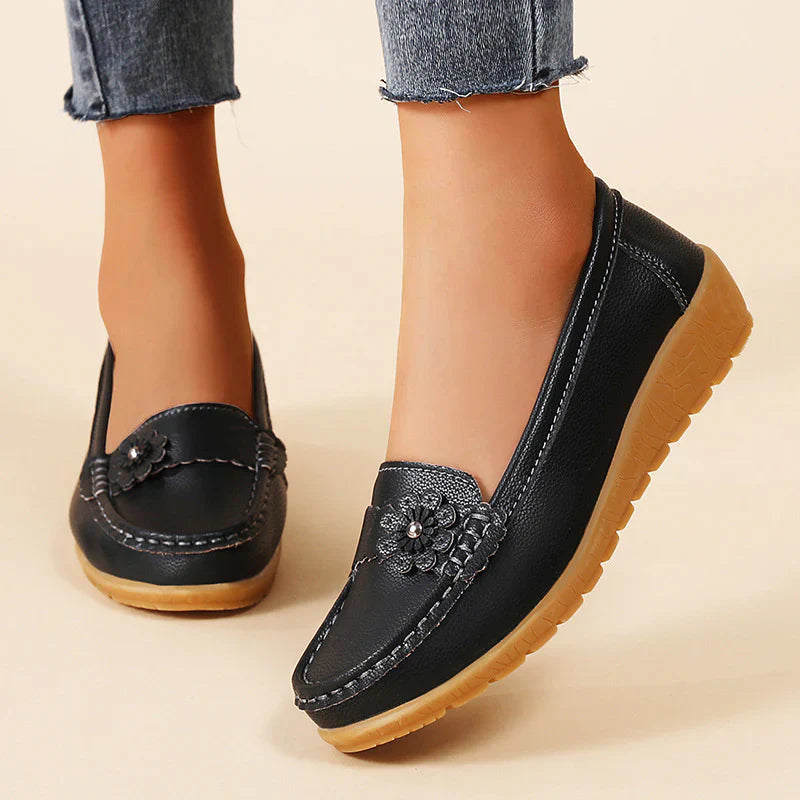 Mia | Bekväma Slip-On Sandaler Dam med Stöd och Låg Kilklack 0
