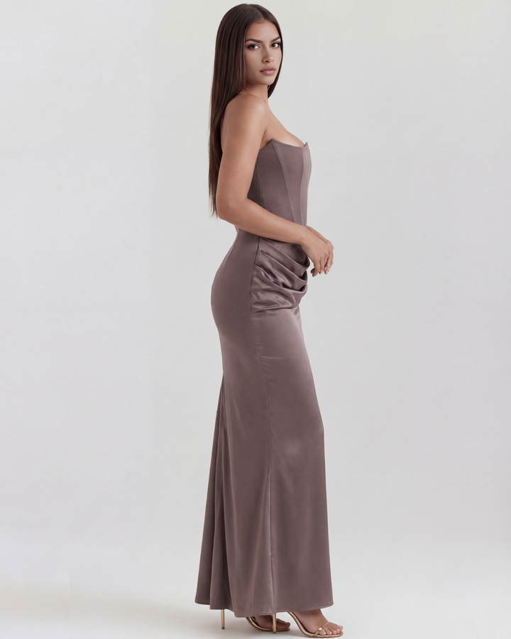 Mia | Elegant Almond Muse Klänning 2