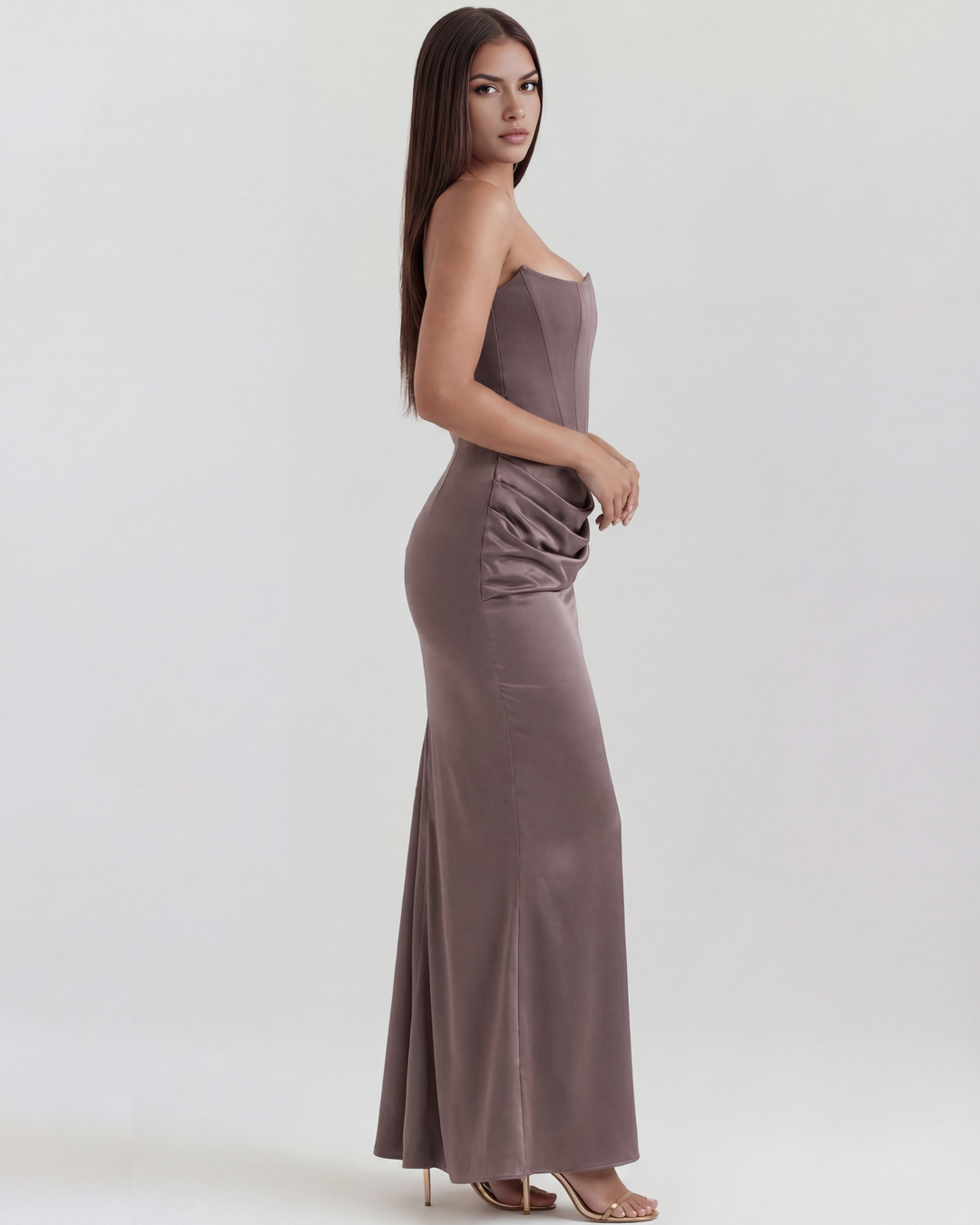 Mia | Elegant Almond Muse Klänning 2