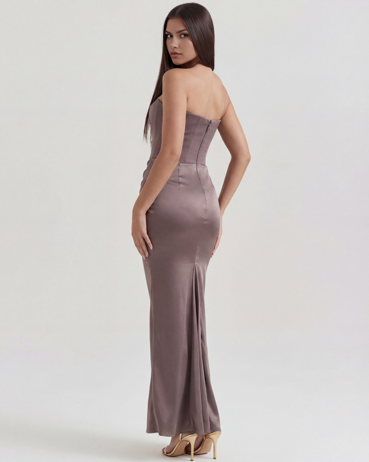 Mia | Elegant Almond Muse Klänning 4