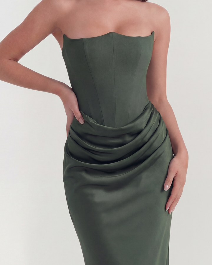 Mia | Elegant Almond Muse Klänning 4