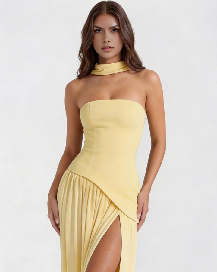 Mia | Elegant Axelbandslös Maxi Klänning 2