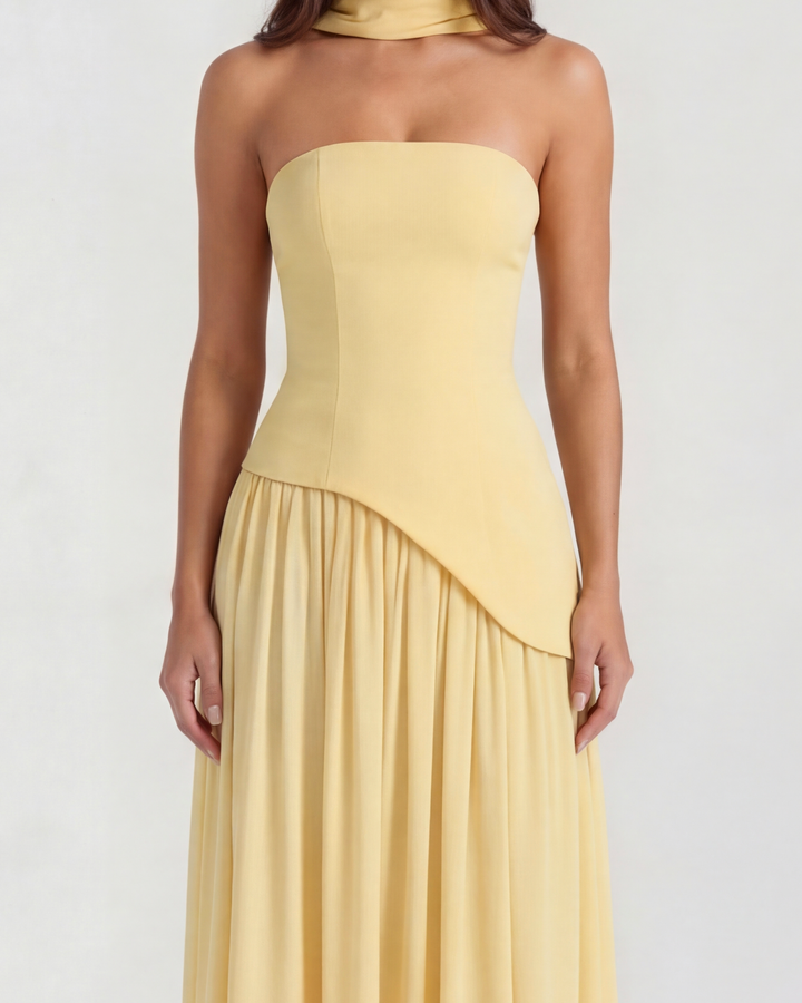 Mia | Elegant Axelbandslös Maxi Klänning 4