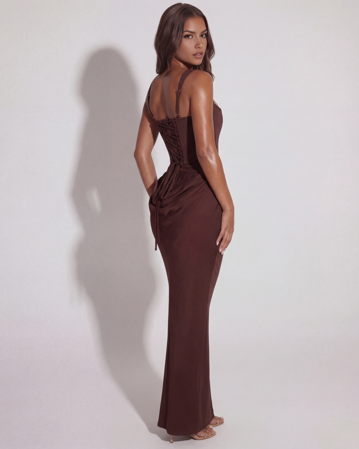 Mia | Elegant Djupbrun Maxi Klänning 1