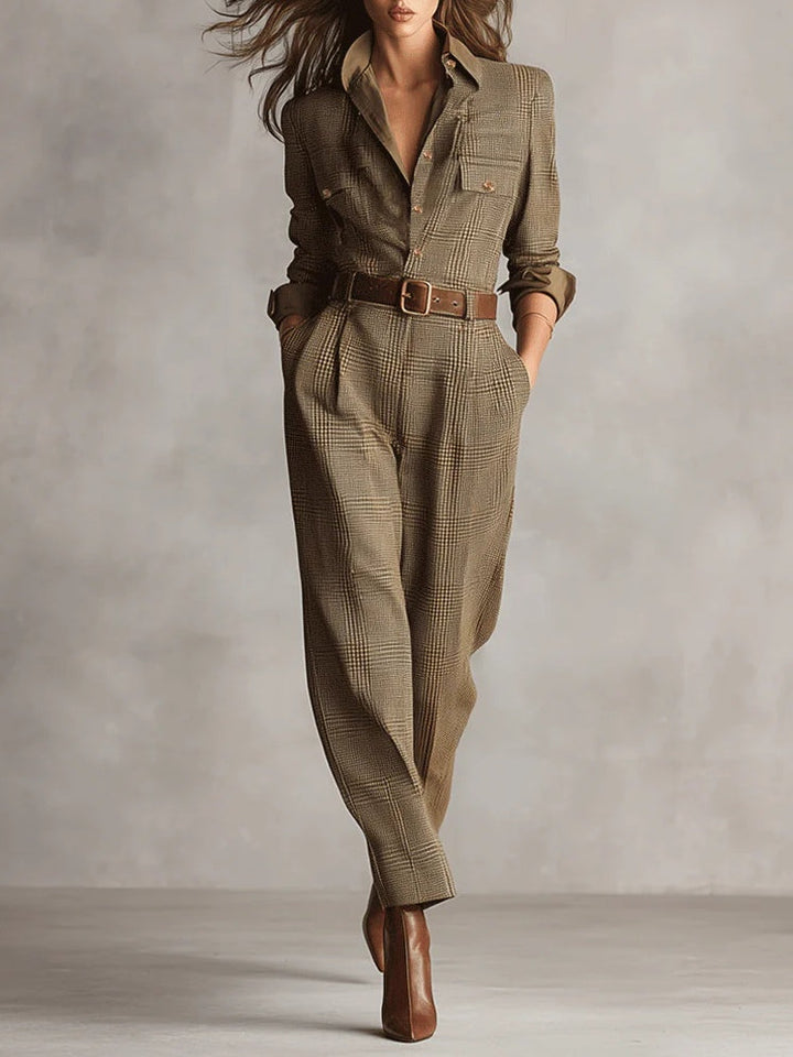 Mia | Elegant Figurnära Jumpsuit med Strukturerade Detaljer 0