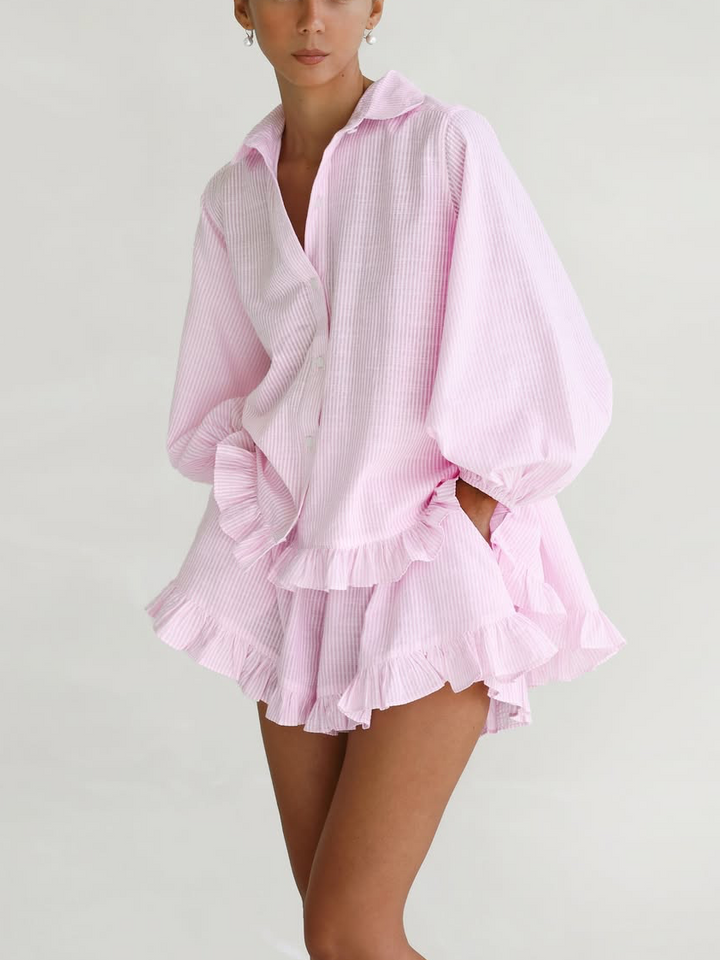 Mia | Elegant Lätt Sommarset med Volanger och Shorts 0