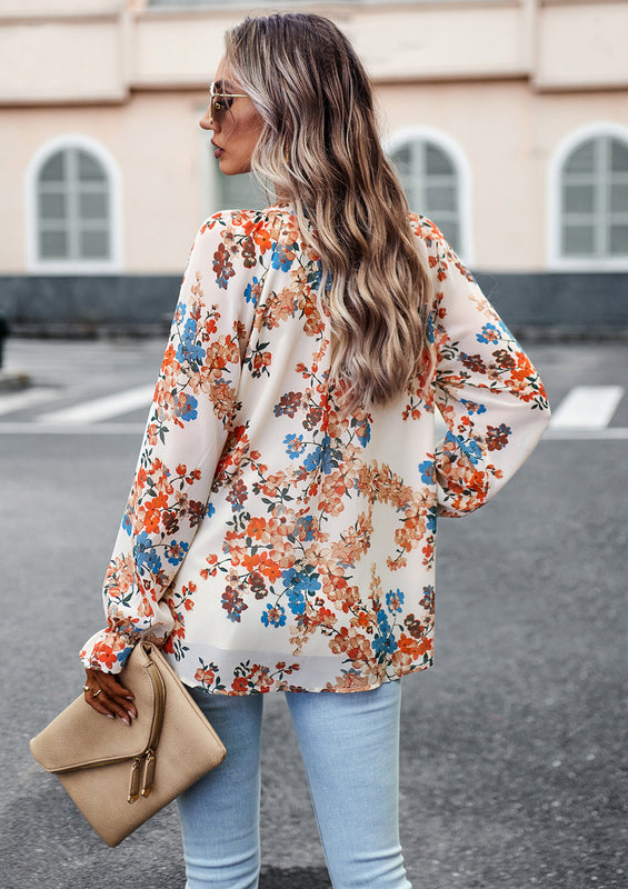 Mia | Rödblommig Lätt Chiffongblus med V-ringning 5