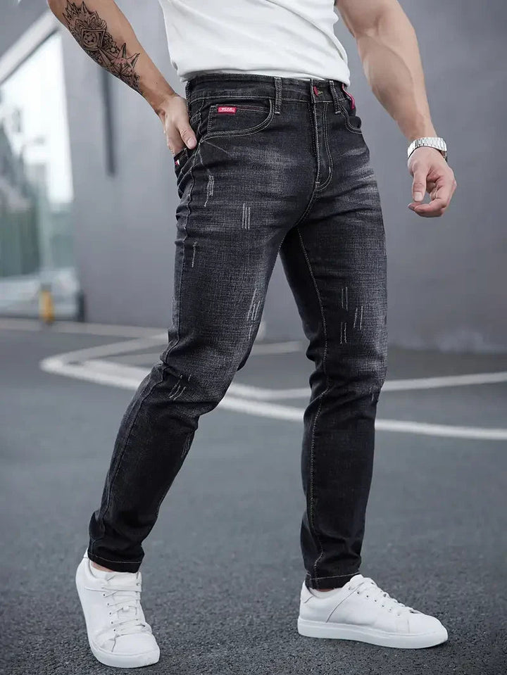 Mia | Slim Fit Jeans Med Medelhög Midja och Elegant Design 0