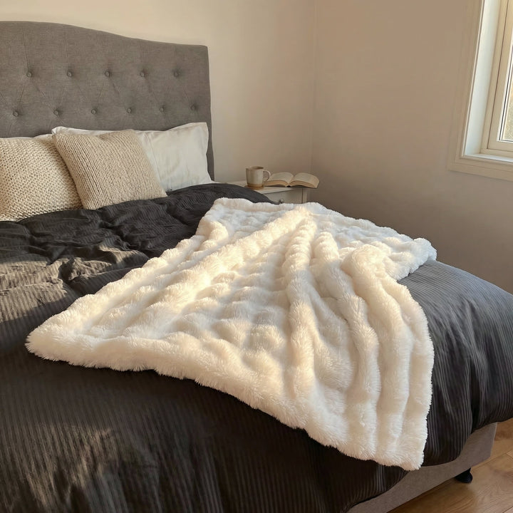 Mikrofleecepläd | Elegant Design med Ultramjuk Känsla | Optimal Komfort för Avkoppling 2