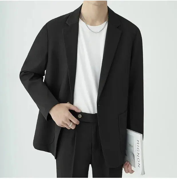Minimalistiskt Kostymset för Män med Skräddarsydd Passform | Elegant Design för Formella Tillfällen 0