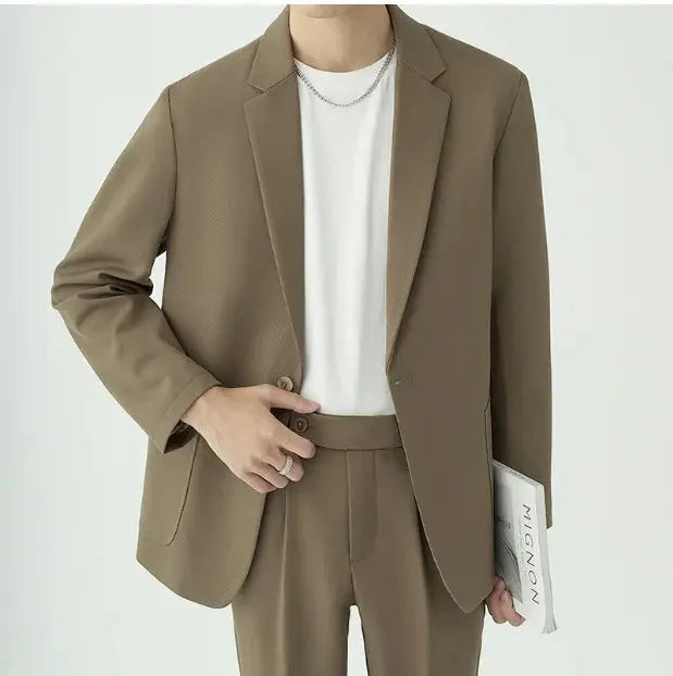 Minimalistiskt Kostymset för Män med Skräddarsydd Passform | Elegant Design för Formella Tillfällen 1
