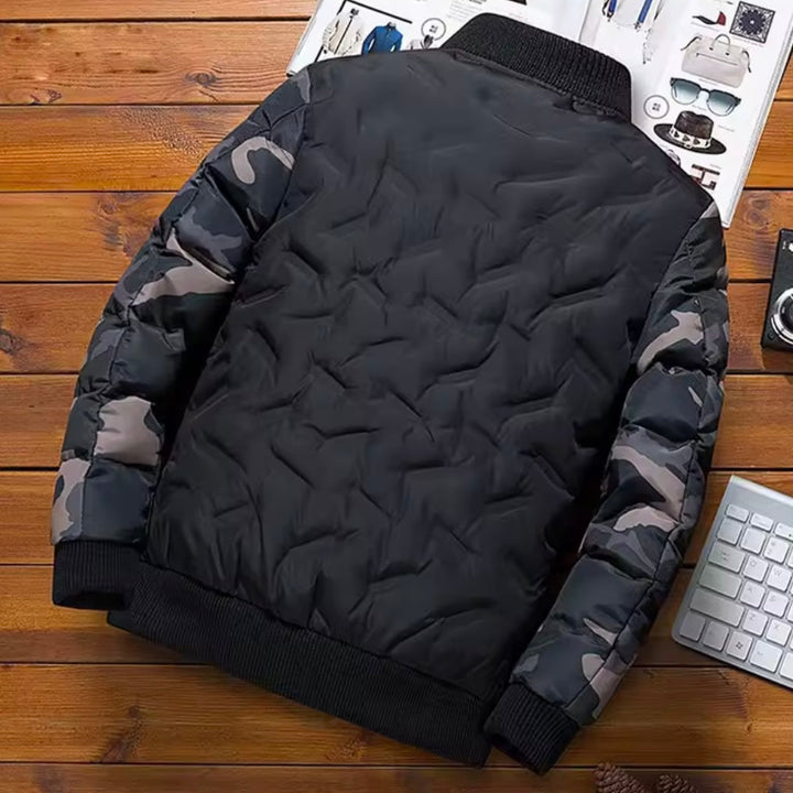 Oliver | Quiltad Vinterjacka Herr med Camouflageärmar och Ribbstickade Muddar 4