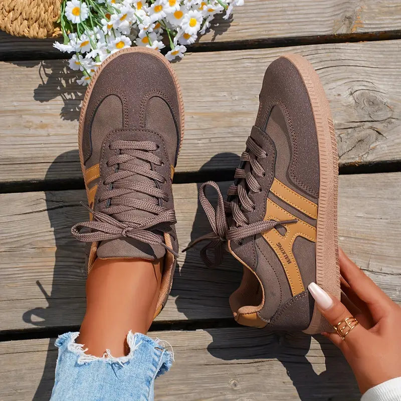 Oliver | Retroinspirerade Sneakers med Paneler och Komfort 2