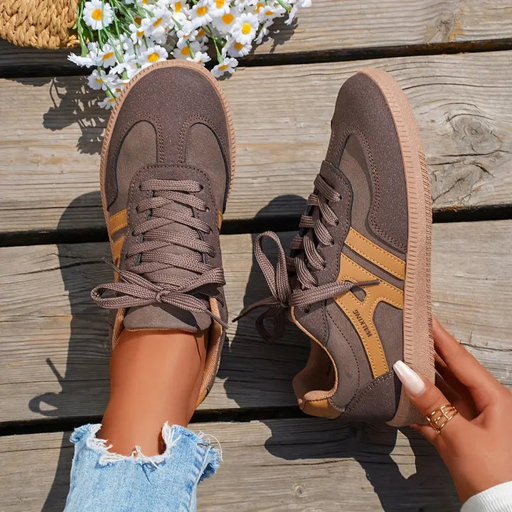 Oliver | Retroinspirerade Sneakers med Paneler och Komfort 2