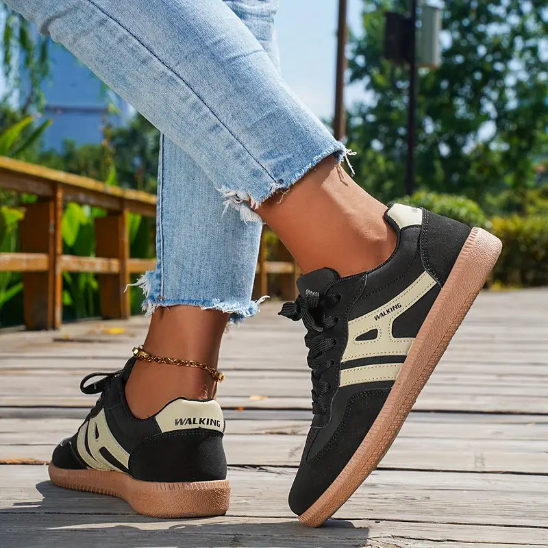 Oliver | Retroinspirerade Sneakers med Paneler och Komfort 5