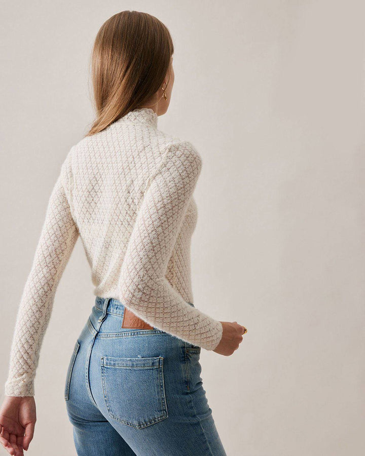 Olivia | Elegant Genomskinlig Stickad Topp 5