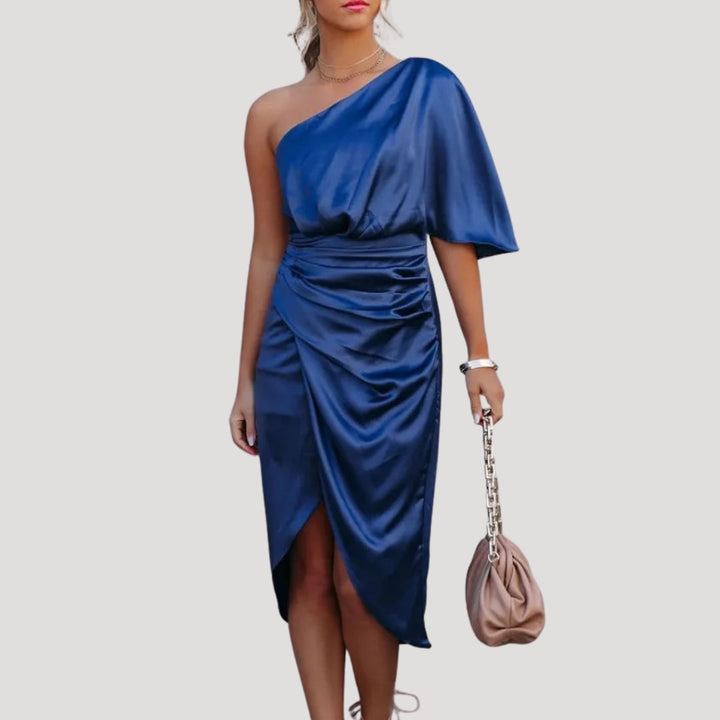 Olivia | Elegant One Shoulder Midiklänning 2