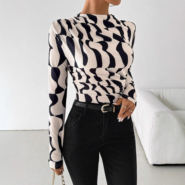 Olivia | Elegant Slim Fit Topp med Stående Krage 1