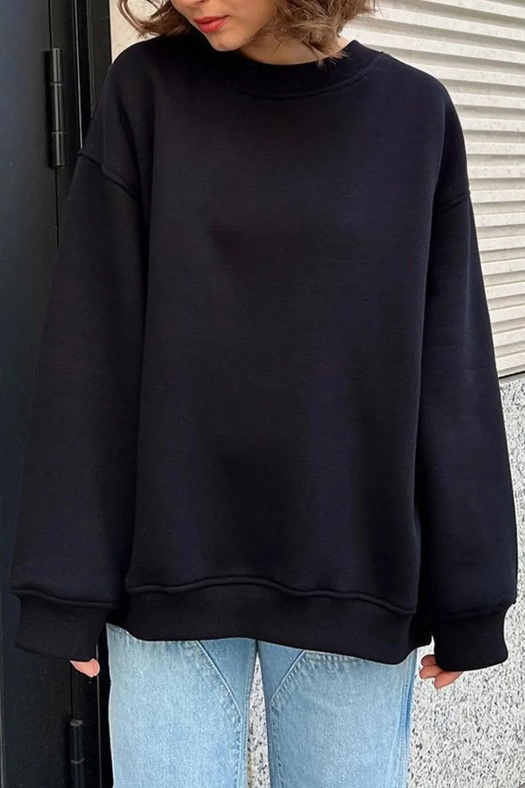 Oversize Sweatshirt för Kvinnor med Mjuk Tyg och Rund Hals | Trendig Passform för Komfort och Stil 4