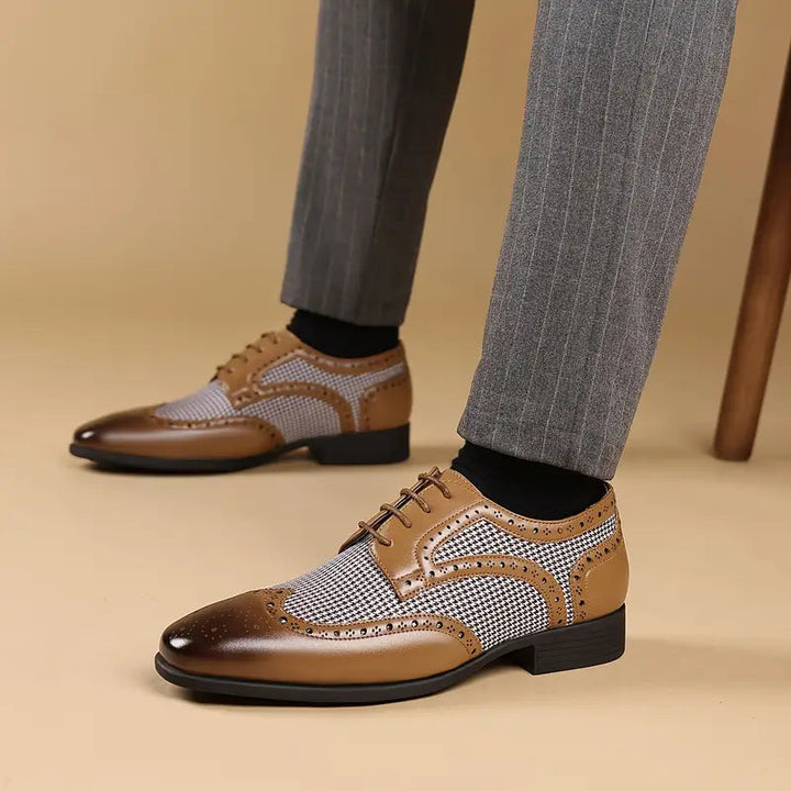 Oxford Skor för Män med Brogue Design och Vadderad Innersula | Tidlös Elegans för Affär och Fritid 1