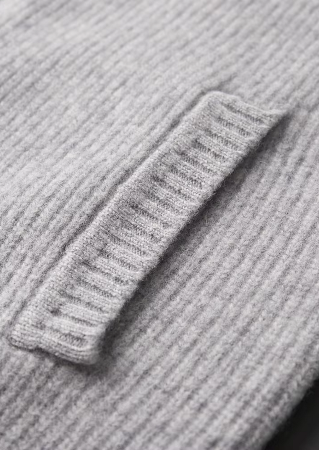 Ribbstickad Cardigan för Herrar med Hög Krage | Mångsidig Design för Alla Säsonger 3