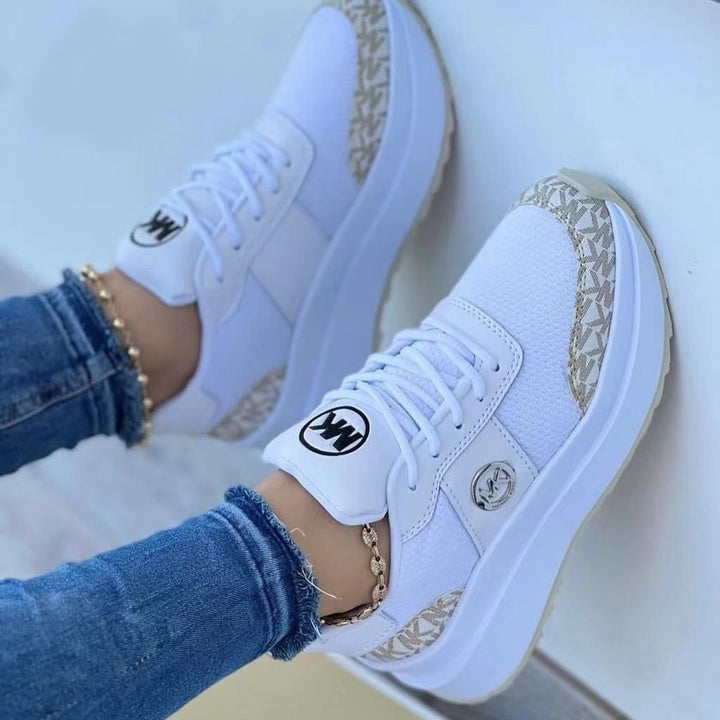 Samantha | Sportiga Sneakers med Tjock Sula och Rund Tå 0
