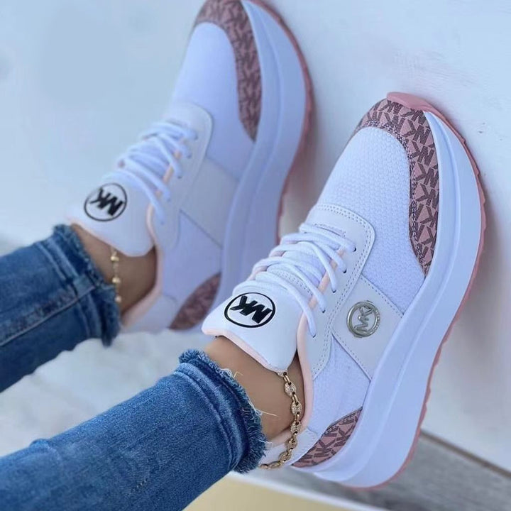 Samantha | Sportiga Sneakers med Tjock Sula och Rund Tå 3