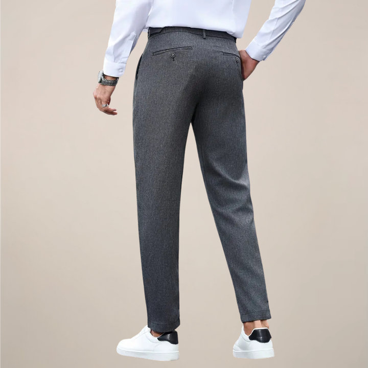 Skräddarsydda Plisserade Byxor för Män i Slim Fit med Elegant Design | Perfekta för Affär och Fest 2