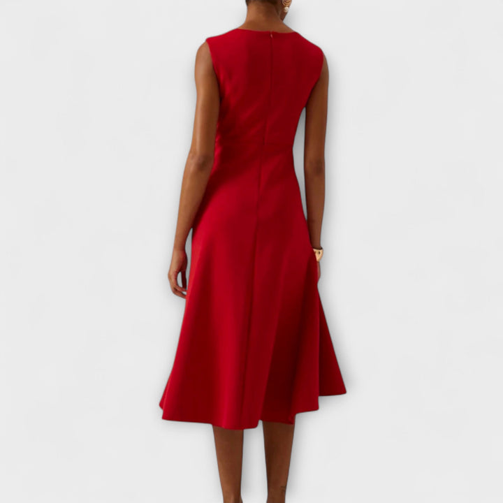 Sofia | Elegant Asymmetrisk Midiklänning Dam med Draperade Detaljer 6