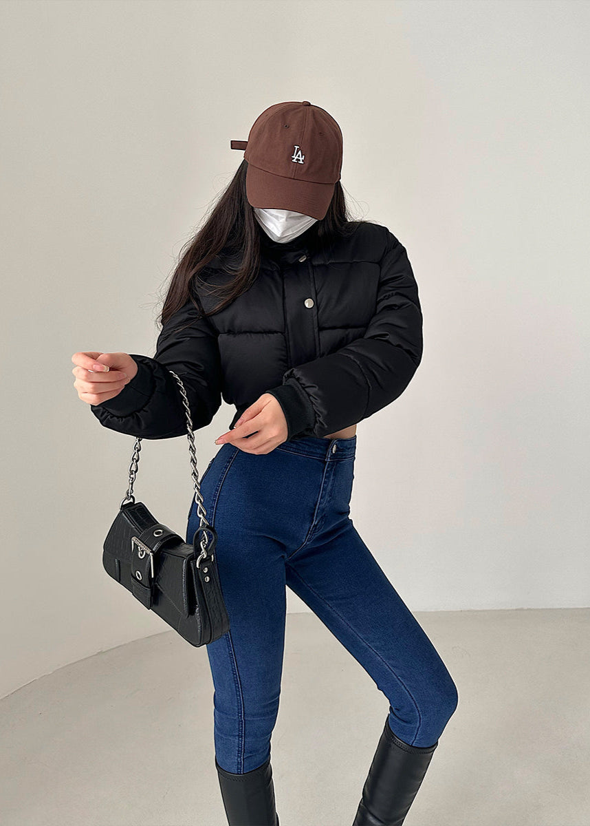 Sofia | Elegant Kort Vinterjacka med Ståkrage och Smal Passform 4