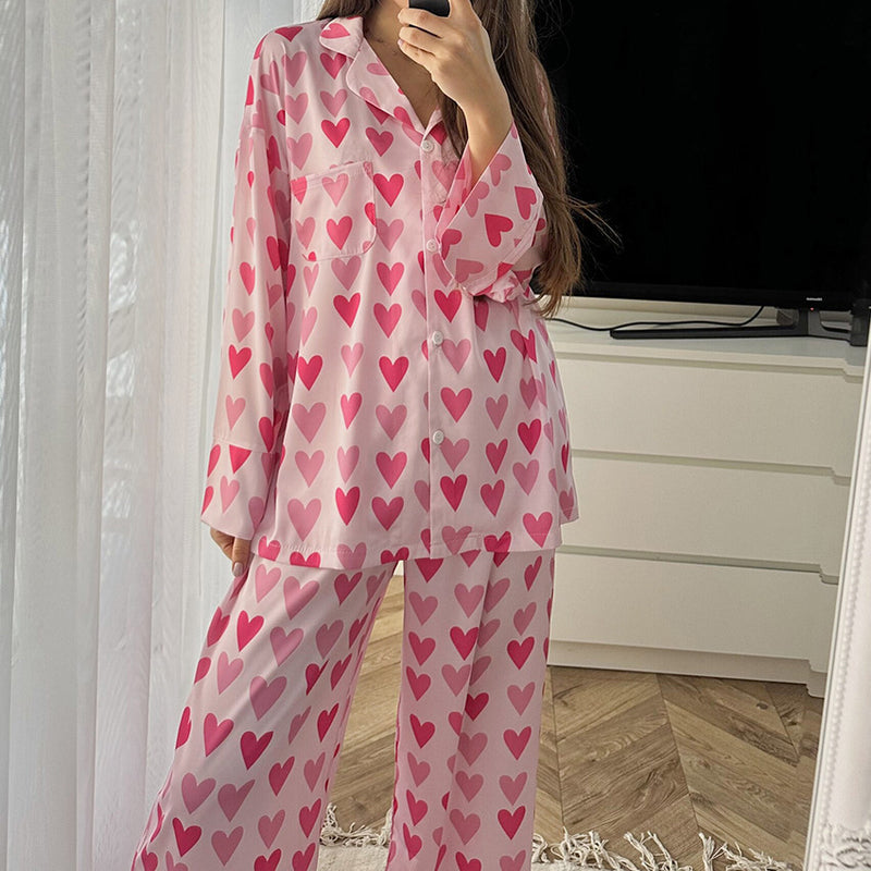 Sofia | Elegant Satin Pyjamas Set med Hjärtmönster och Resårmidja 2
