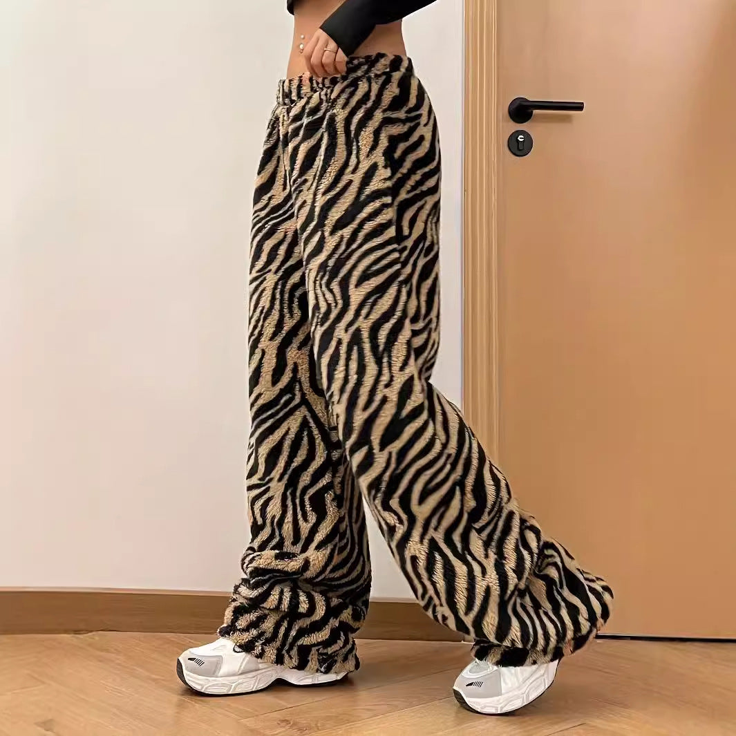 Sofia | Lätta Vidbenade Byxor med Leopardmönster för Dam 2